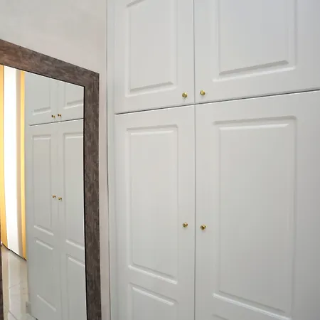 Vergilius Billia Hotel Neapol