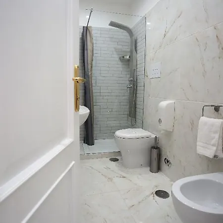 Vergilius Billia Hotell Neapel