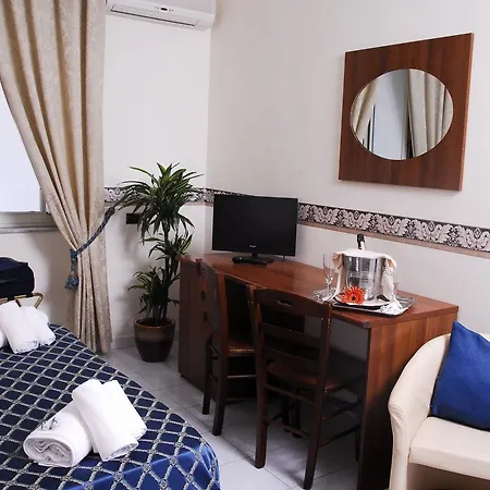 Hotell Vergilius Billia 4*