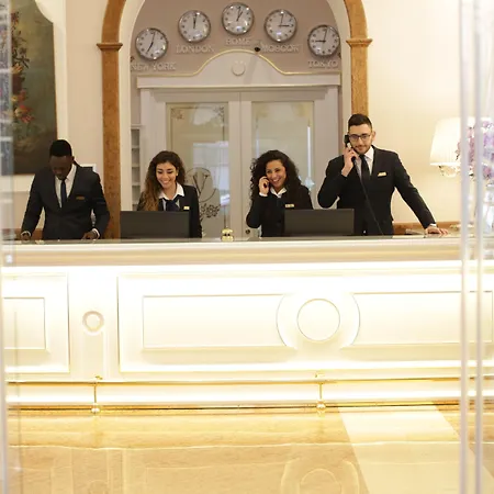 Vergilius Billia Hotel Nápoles